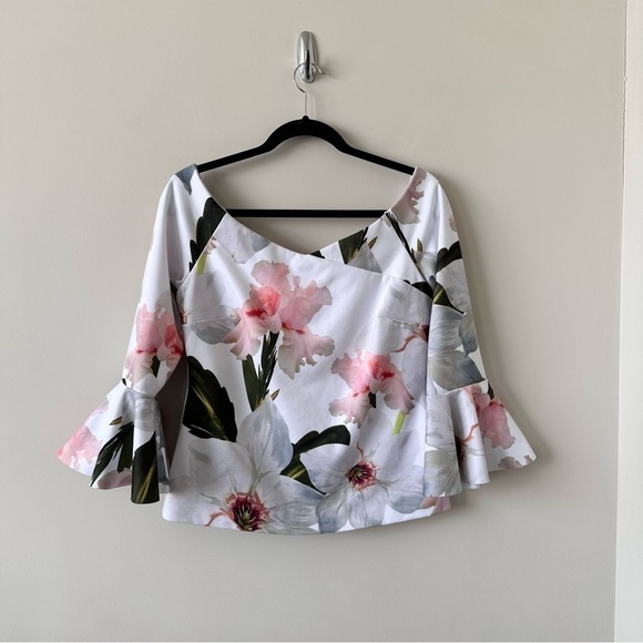 Ted BAKER-VELEITA CHATSWORTH BLOOM BELL SLEEVE TOP - Picture 2 of 10